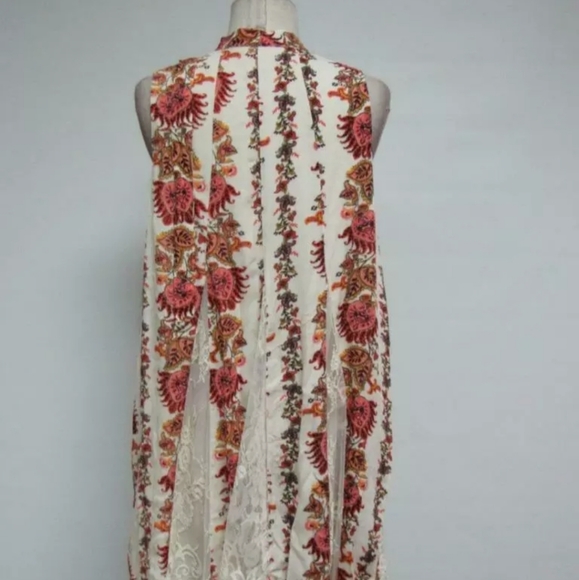 Buckle Coco + Jaimeson floral lace sleevless dress - Picture 8 of 9